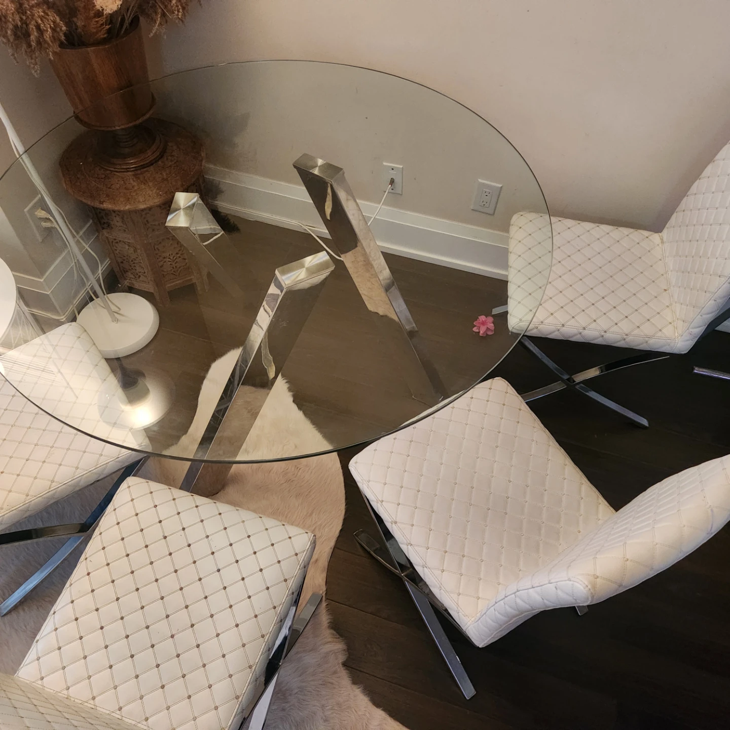 Glass Dining Table with 4 White Chairs - photo 3