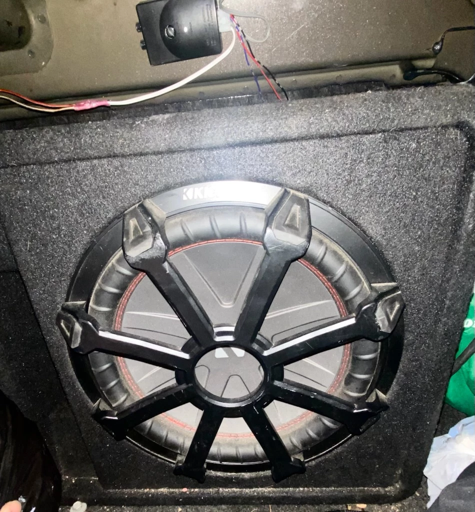 Kicker Subwoofer and Capacitor - photo 2