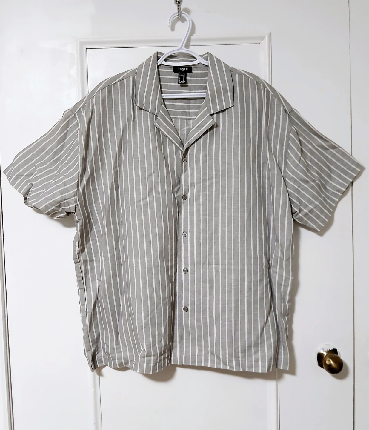 Men's XL Forever 21  Striped Button-Up Shirt