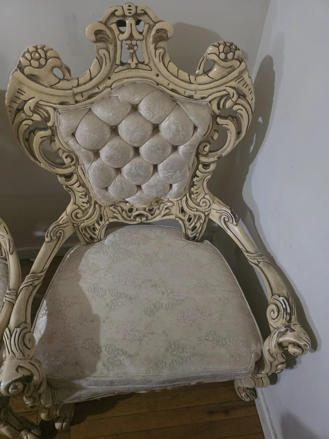 Ornate Tufted Accent Chairs (Set of 4)