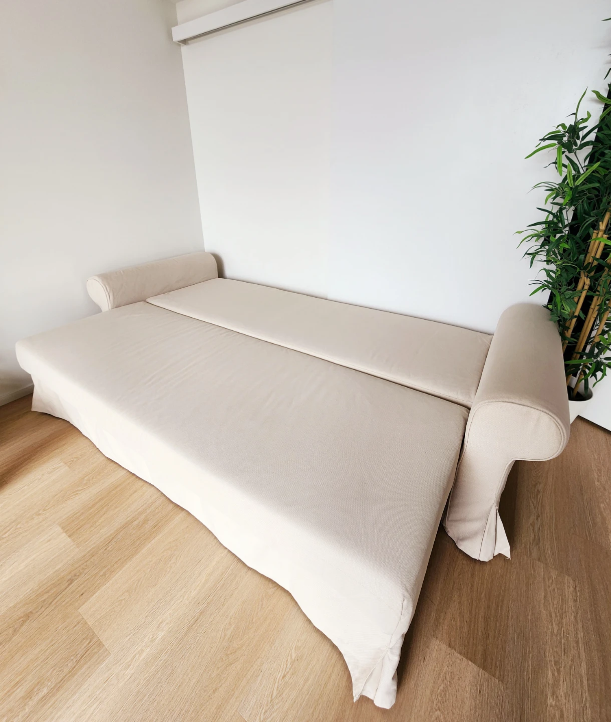 IKEA VRETSTORP Sofabed with Storage Space - photo 2