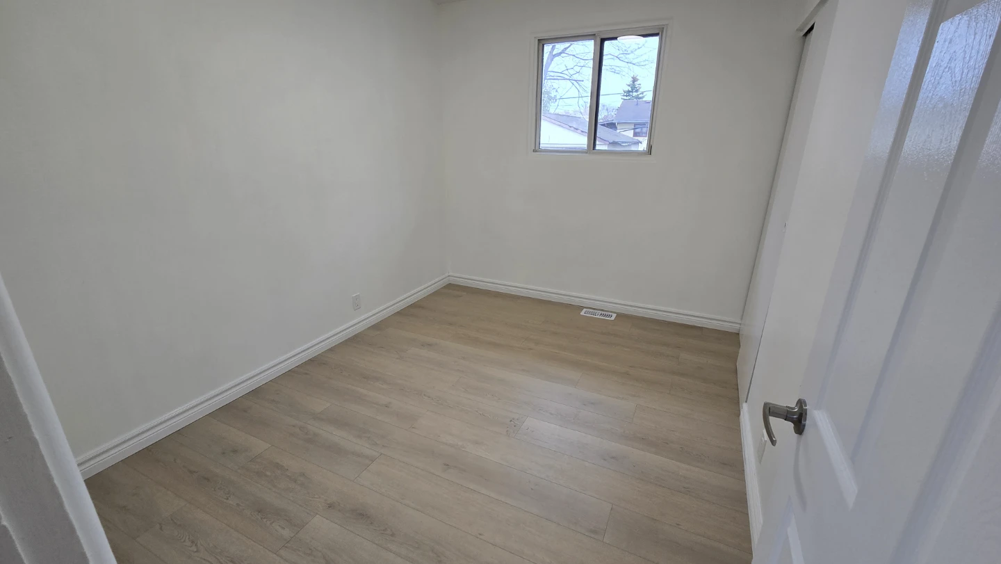 3 bedroom  main Floor  $2400 - photo 3