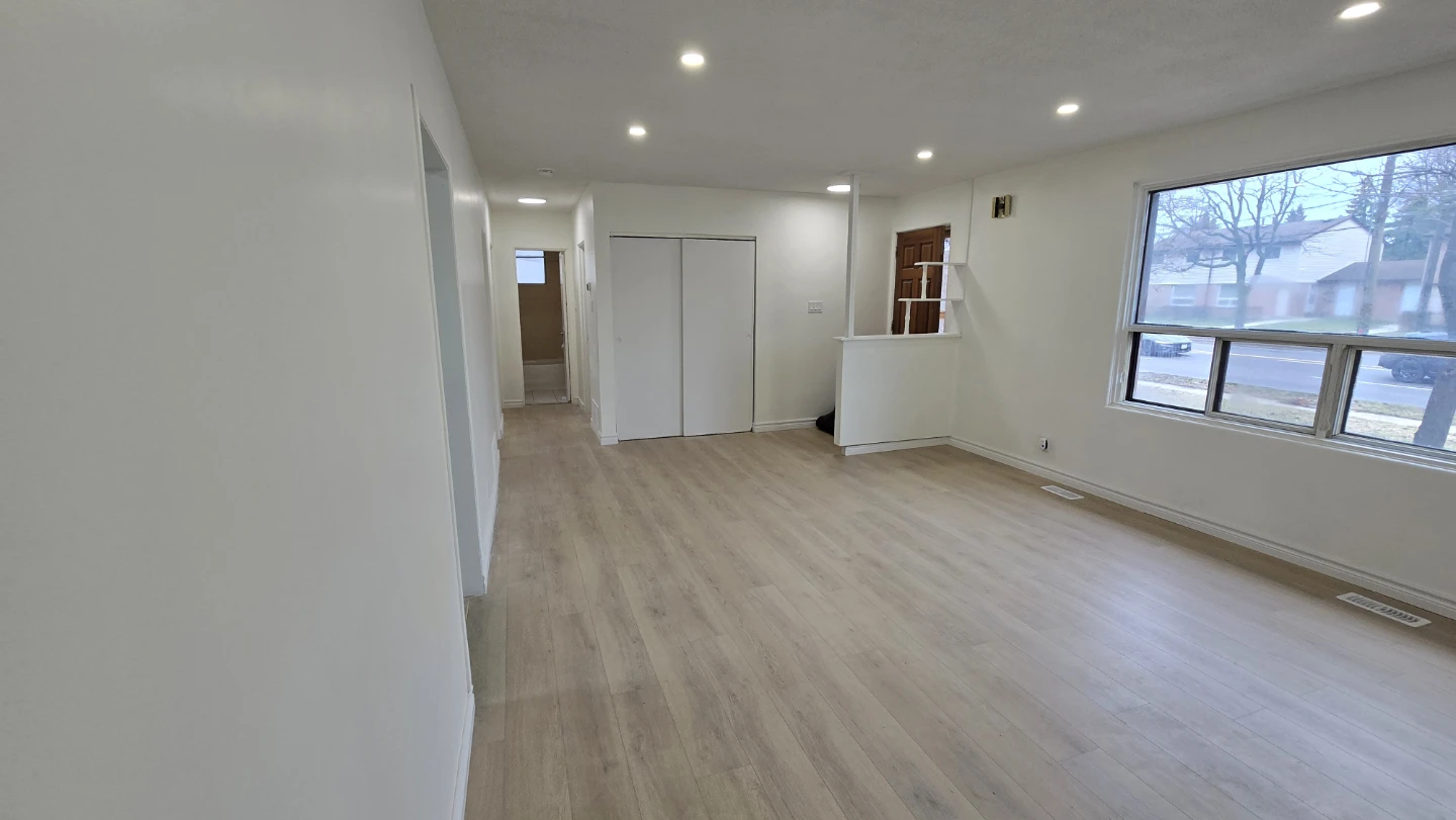 3 bedroom  main Floor  $2400 - photo 5