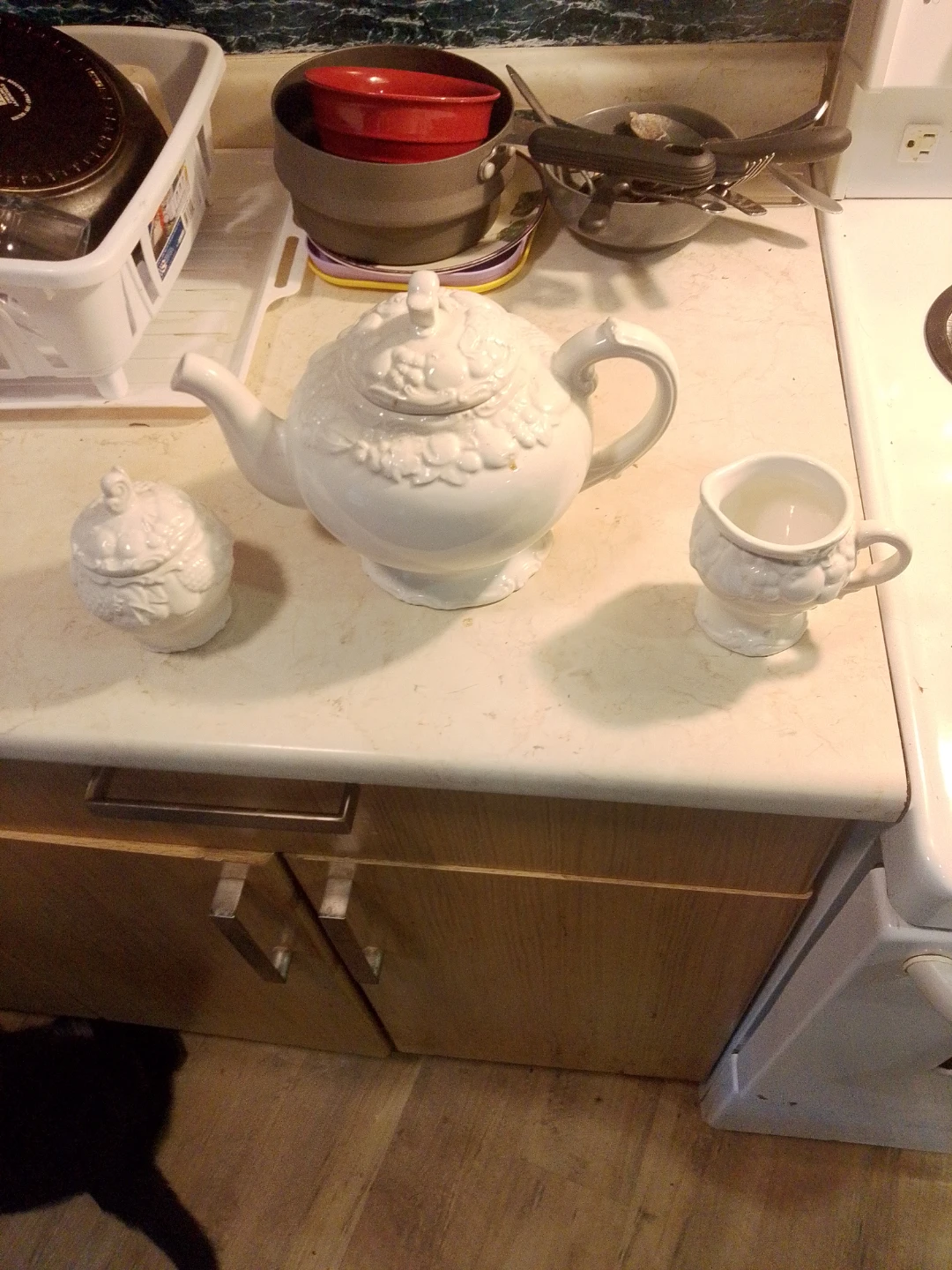 Starbucks White Ceramic Teapot Set