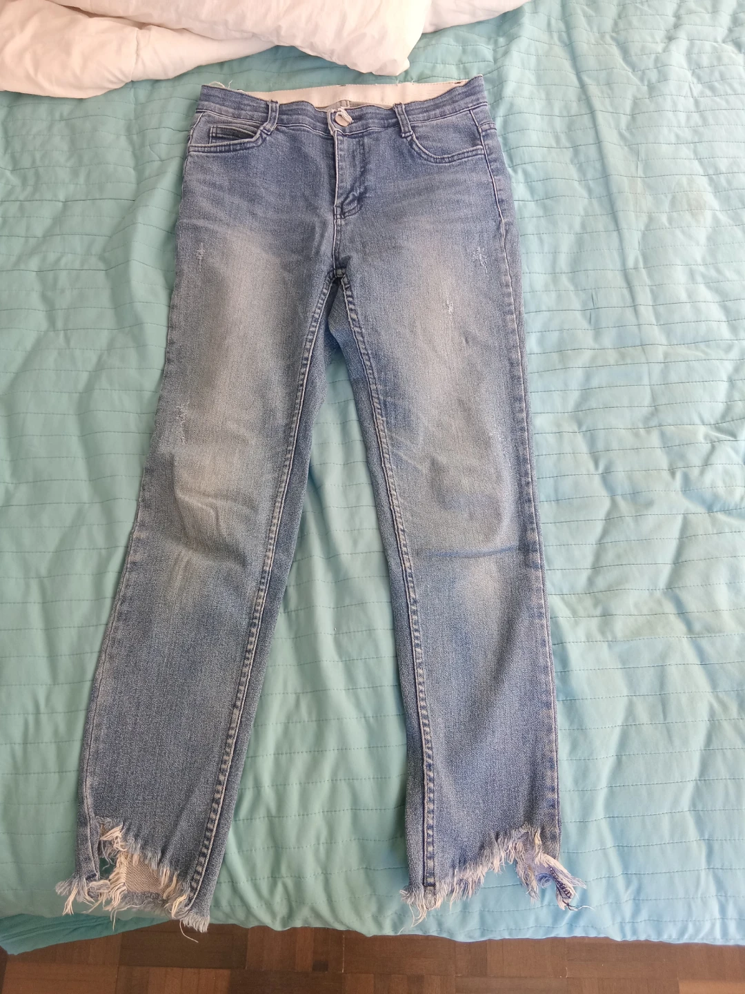 Women's Light Wash Distressed Denim Jeans