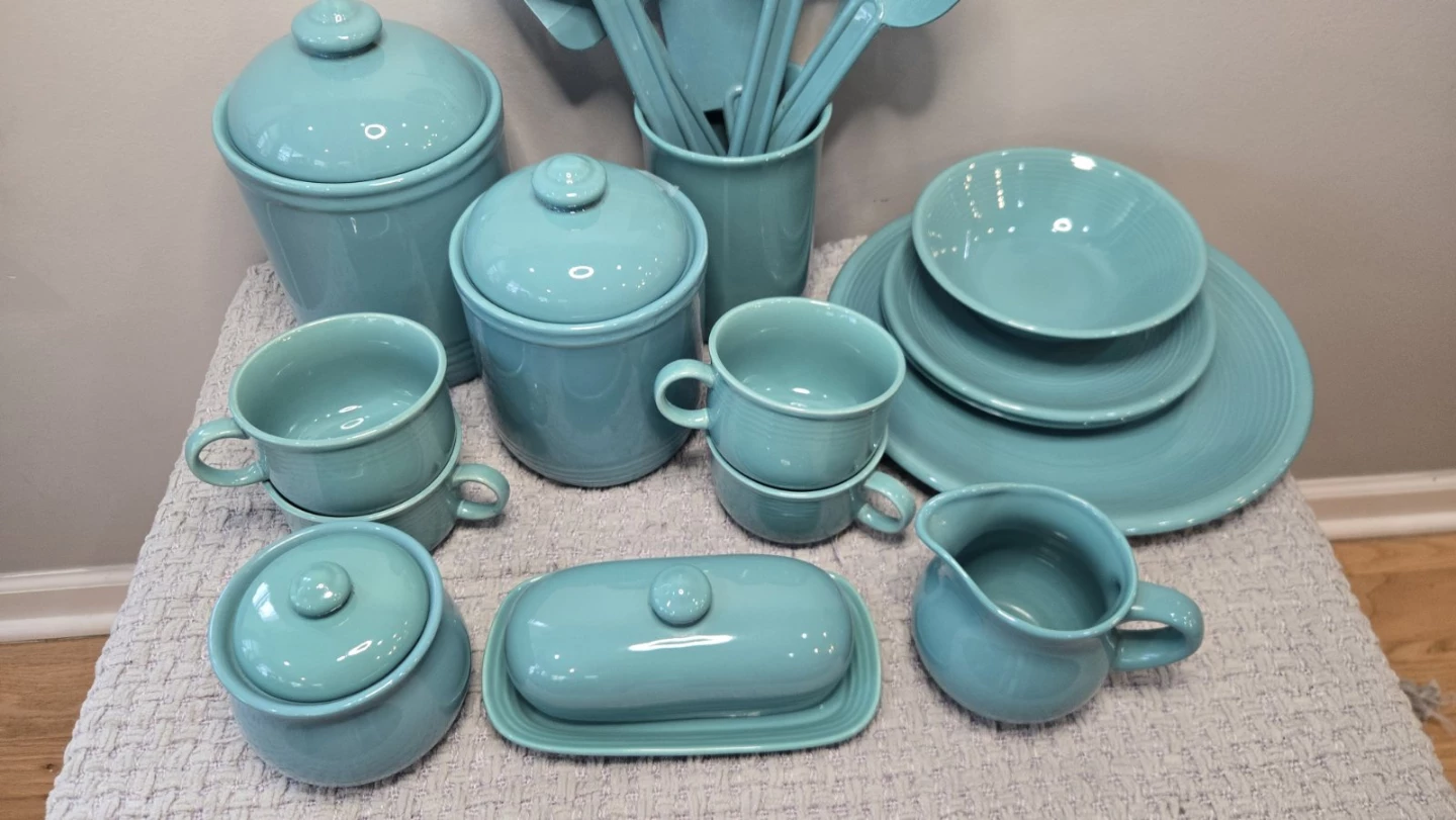 Montgomery turquoise color Ward Color Connection stoneware set - photo 5