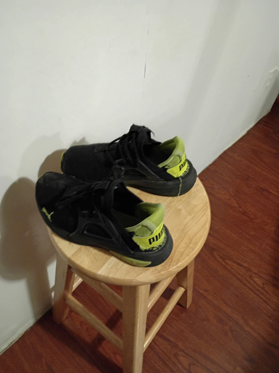 Puma Black & Neon Running Shoes - photo 3