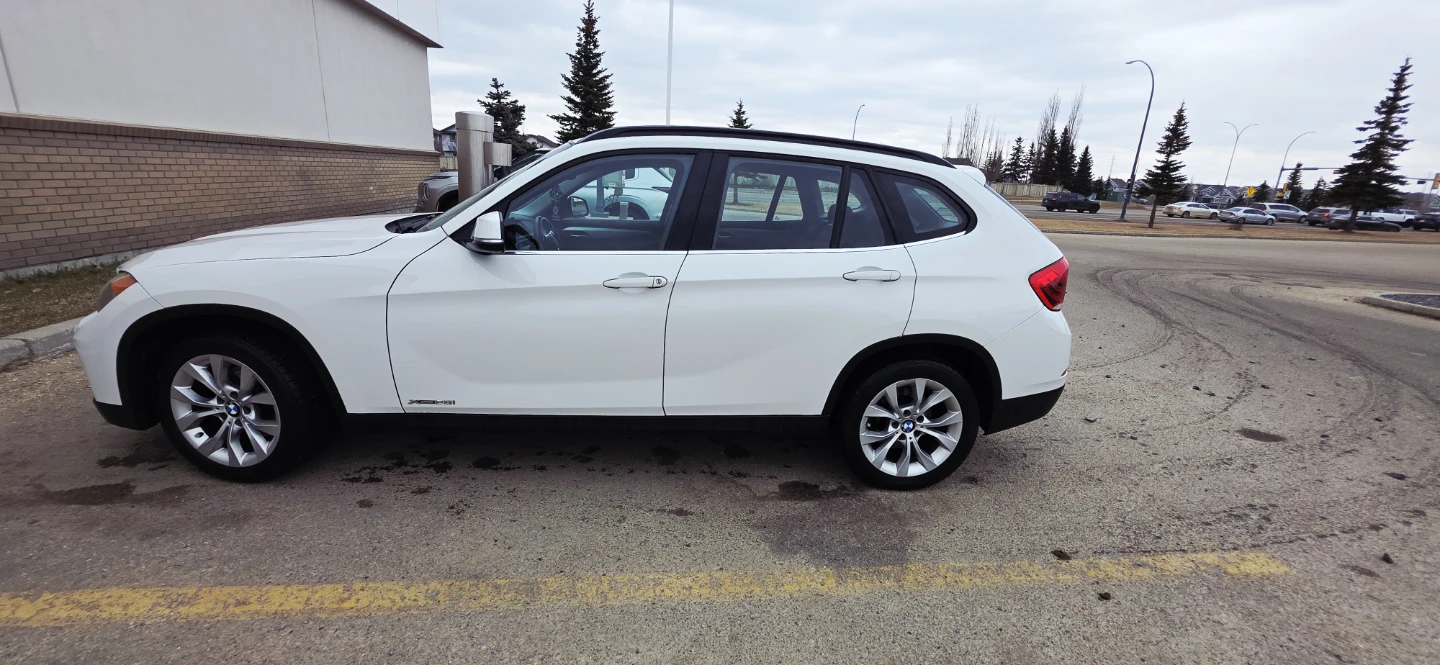 White BMW X1 - photo 4
