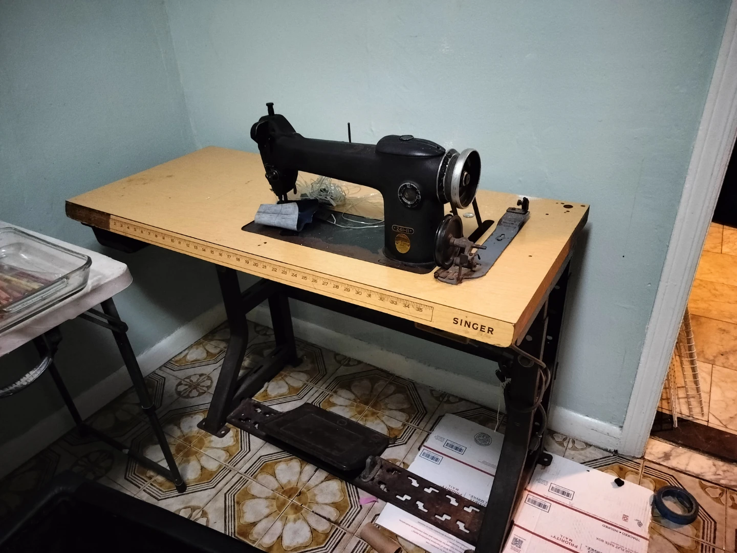 Free Singer 241-11 Industrial Sewing Machine
