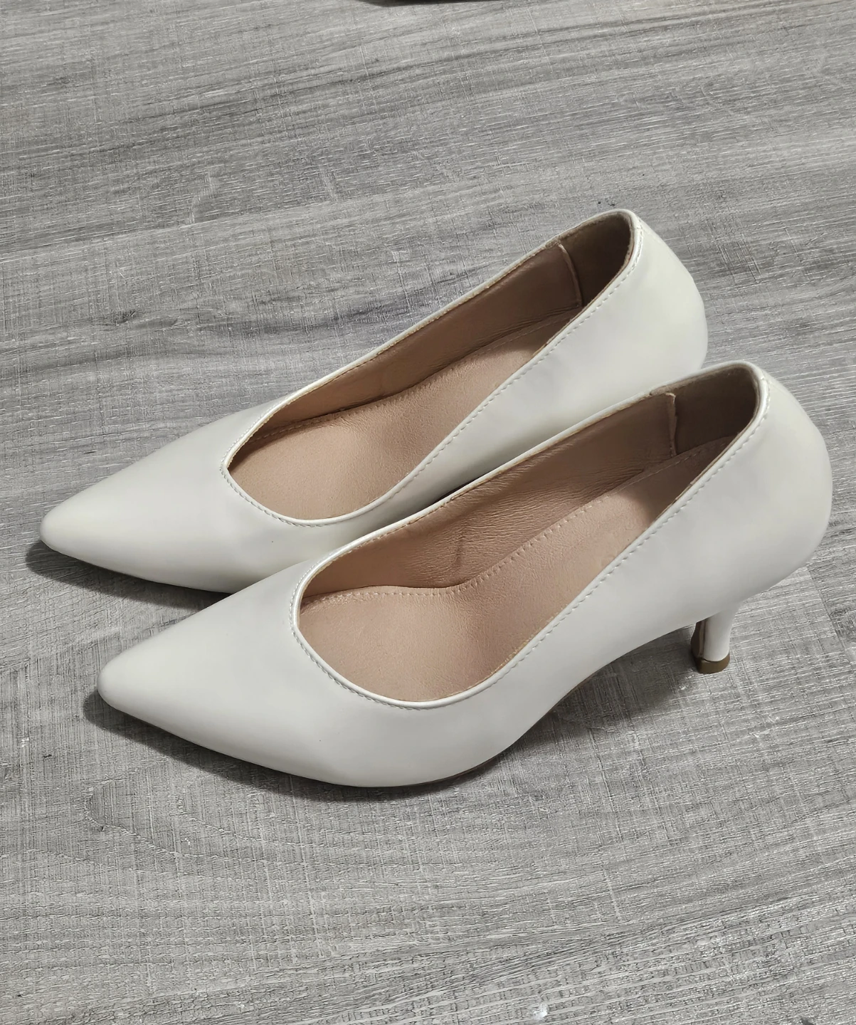 White Faux Leather Pointed Toe Heels - photo 2