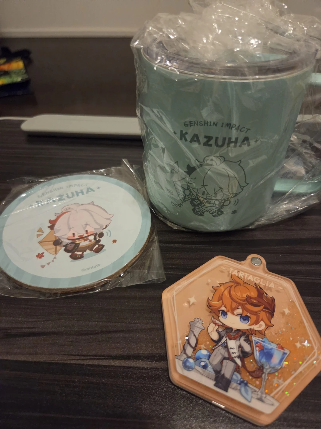 Genshin Impact Kazuha Mug, Coaster & Tartaglia Hand Mirror
