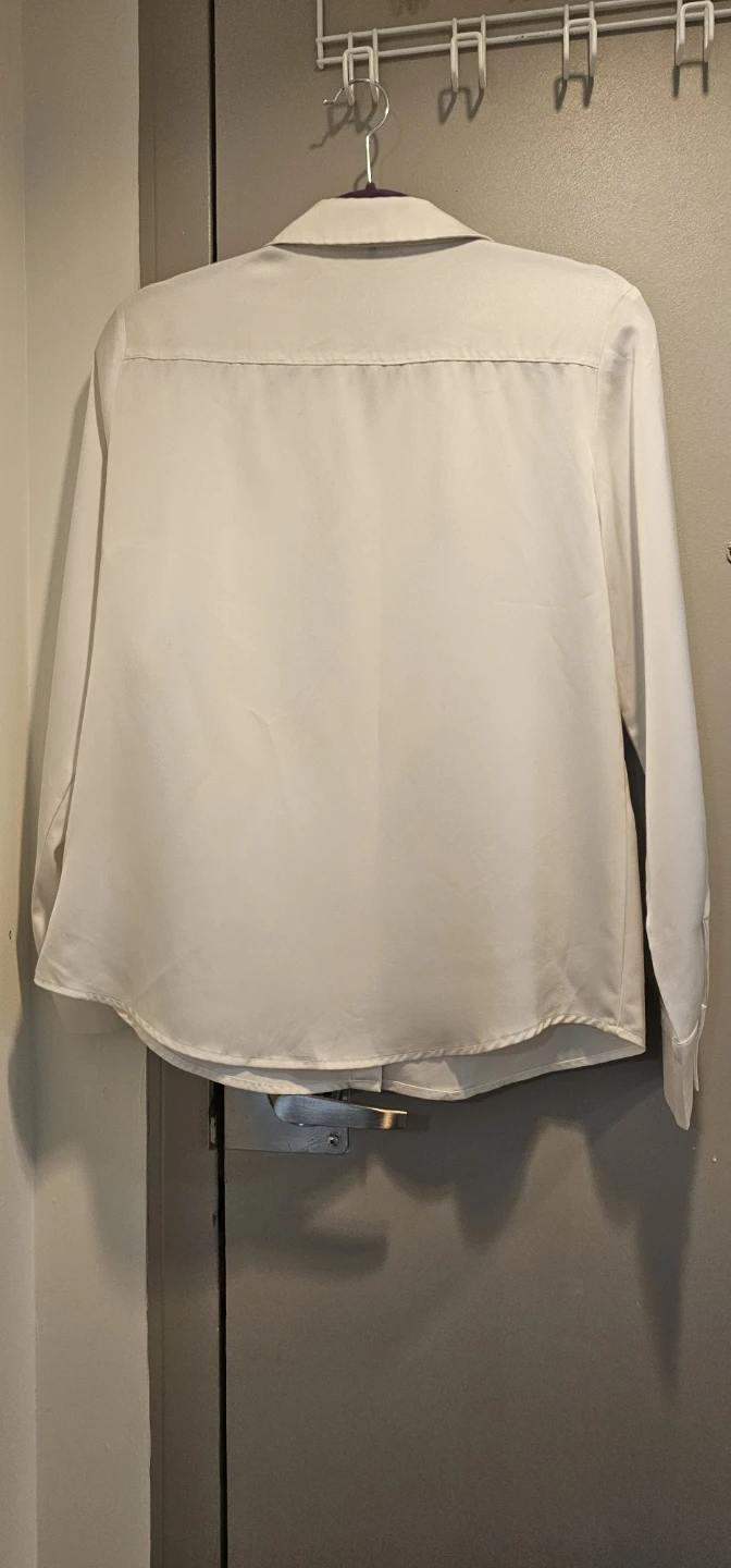 White Button-Up Shirt Medium - photo 3
