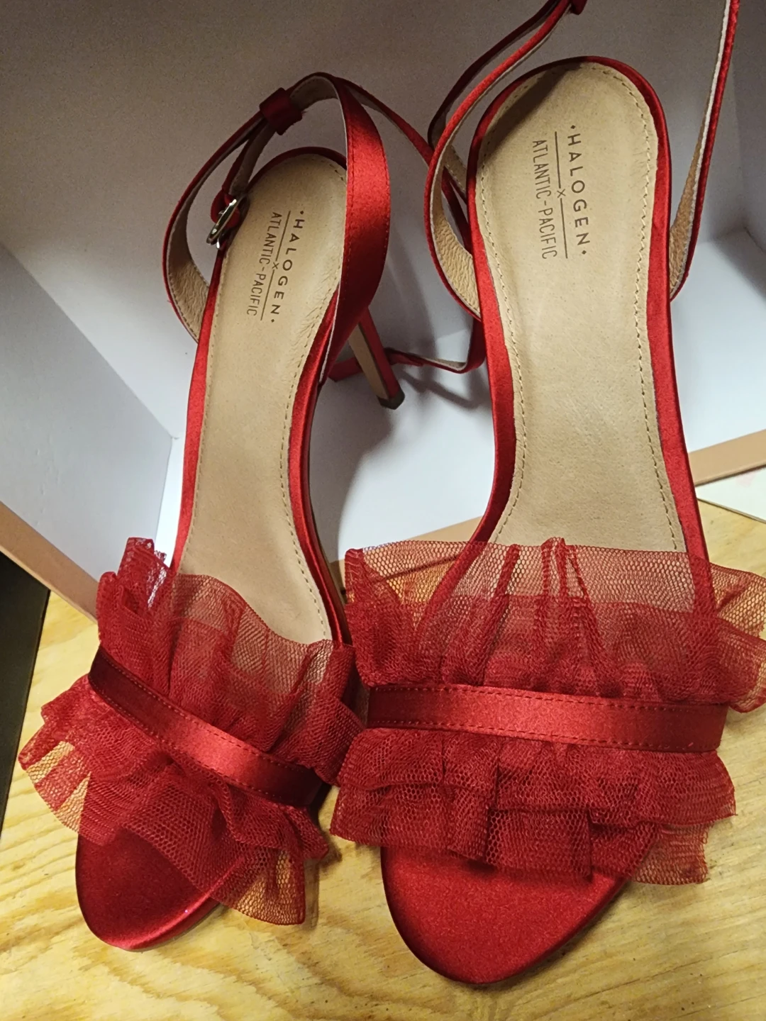 Halogen x Atlantic-Pacific Red Ruffle Heels - photo 5