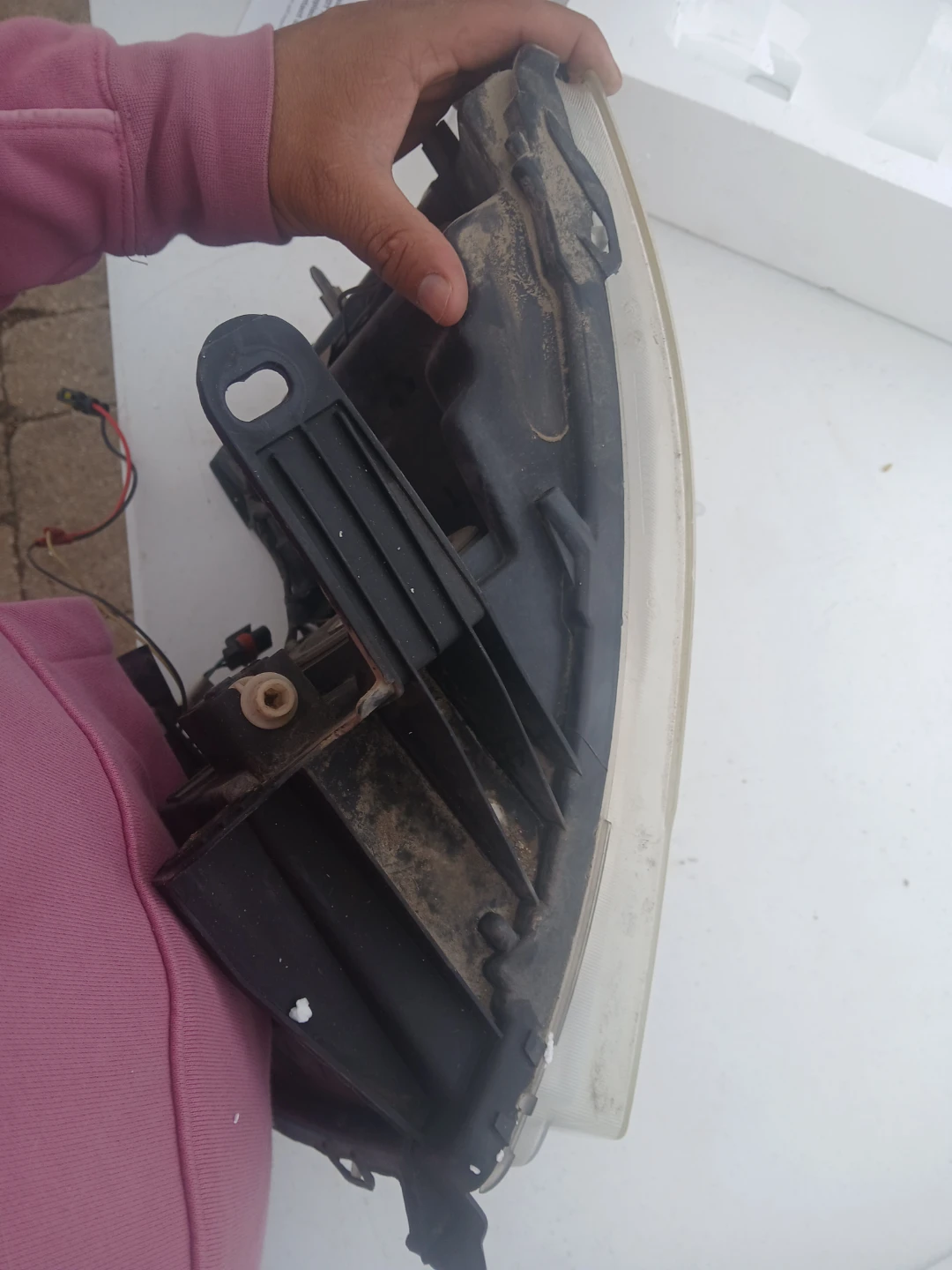 Headlight Assembly - photo 3
