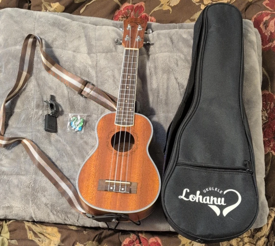 Lohanu Ukulele with Case and Accessories
