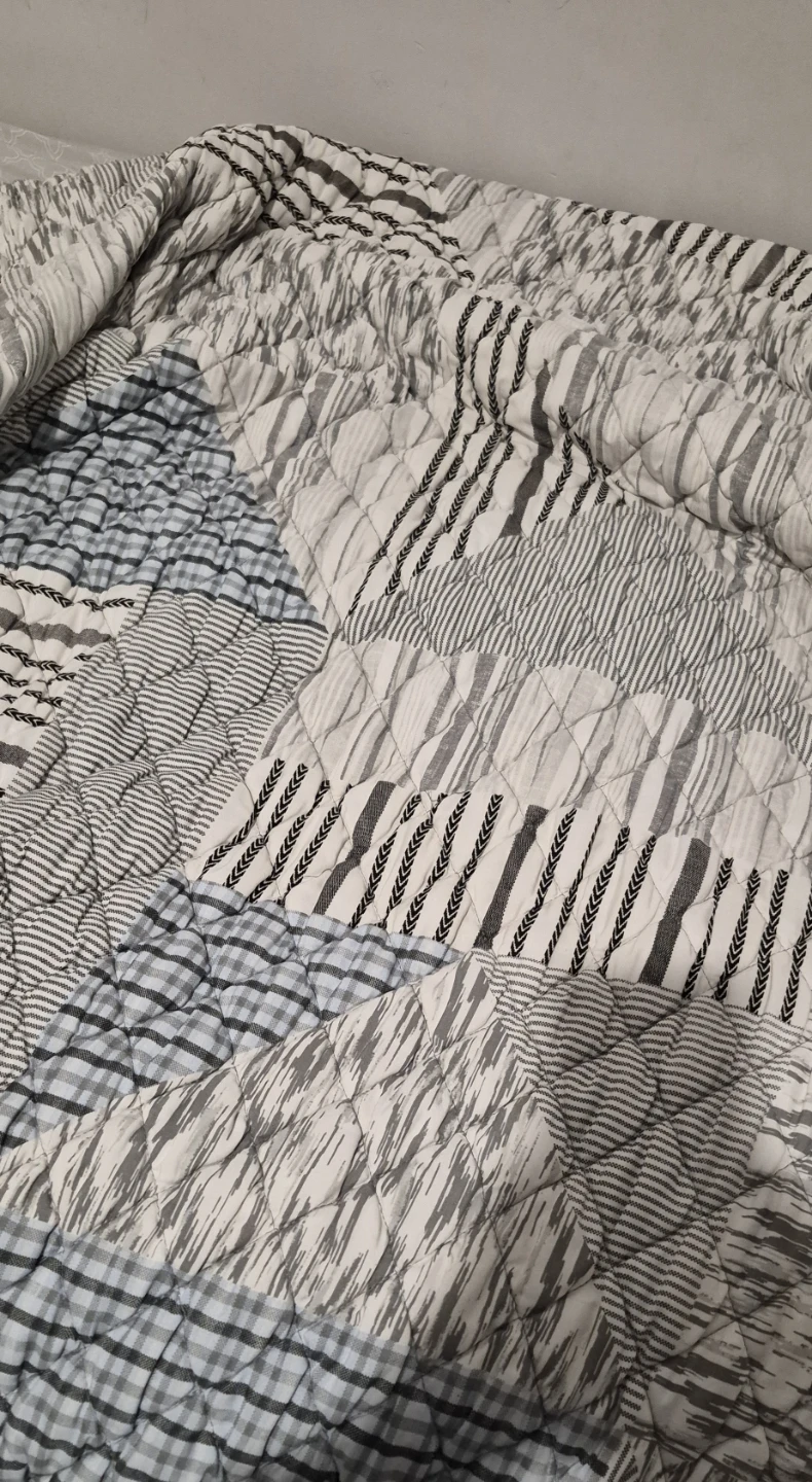 Twin bed comforter - photo 2