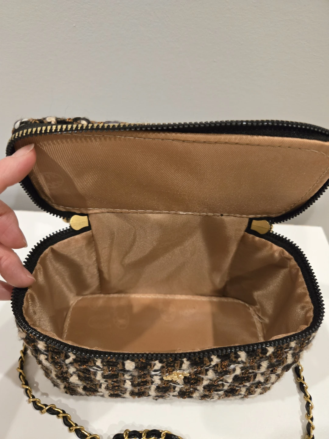 Vanity Case Bag Tweed Gold Chain Crossbody Bag - photo 2