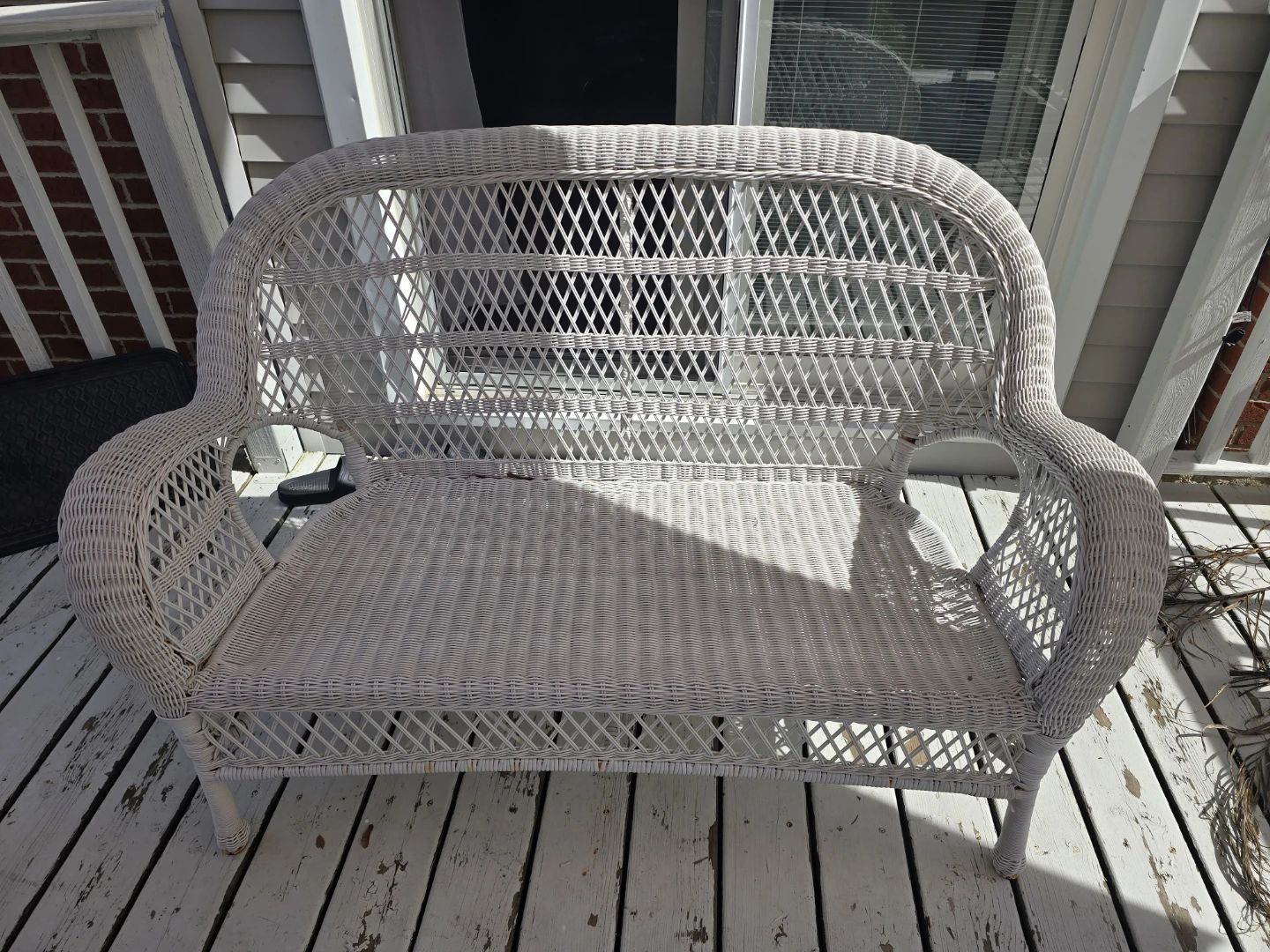 White Patio Wicker Loveseat - photo 2