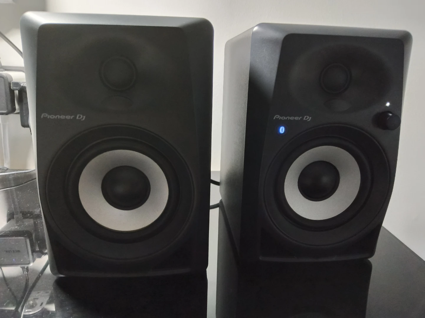 Pioneer DJ DM-40BT Active Monitor Speakers - photo 2