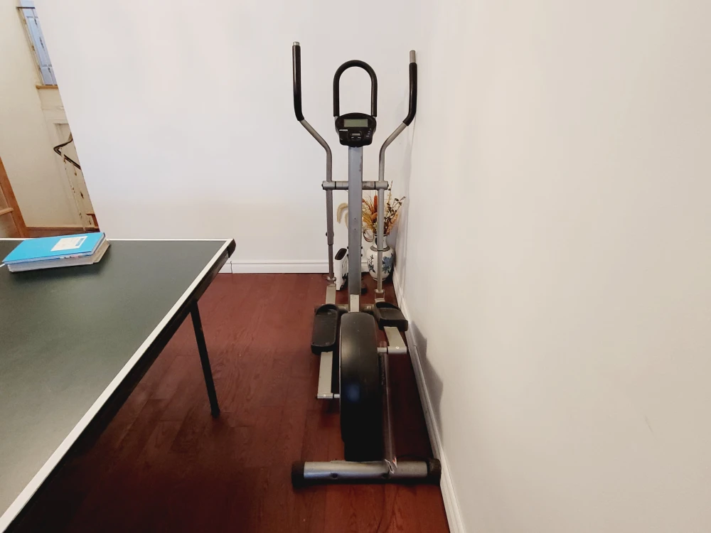 Universal Fitness elliptical machine - photo 2