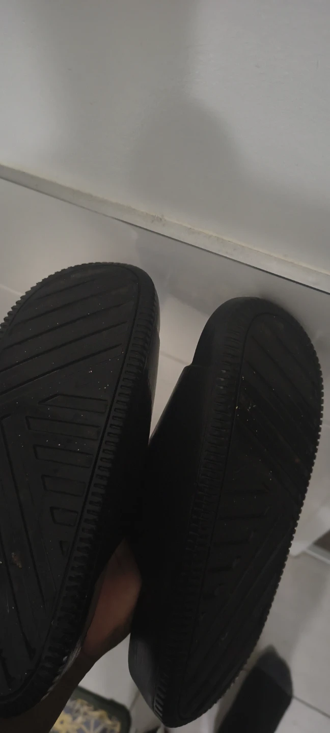 Nike slides