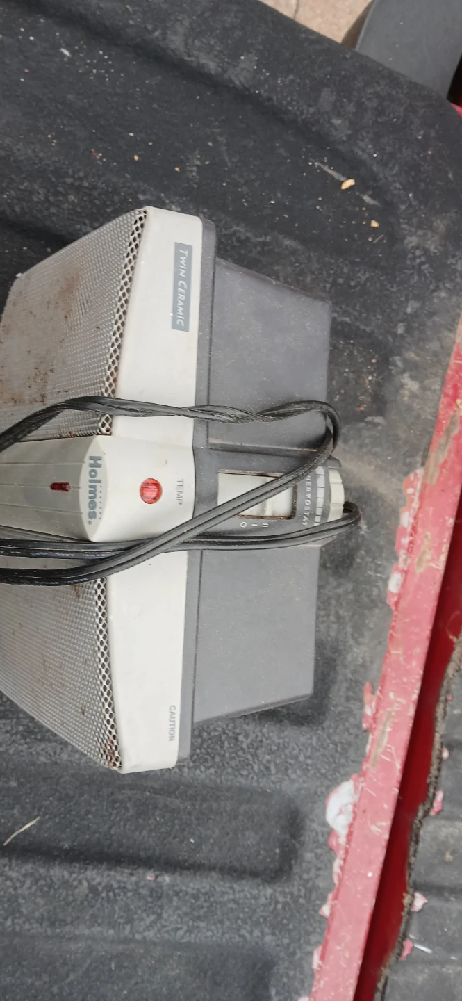 Holmes Twin Ceramic Heater - photo 2