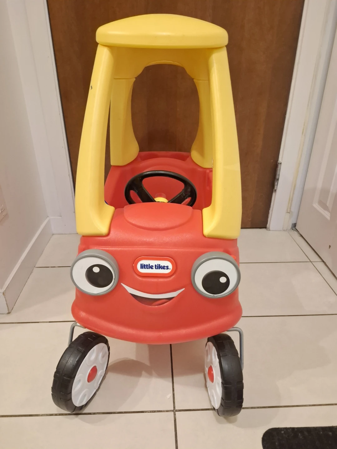 Little Tikes Cozy Coupe Ride-On Toy Car - Red