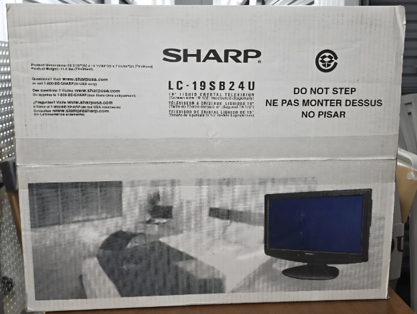 Sharp LC-19SB24U 19" LCD HDTV PC HDMI Input Television - photo 4