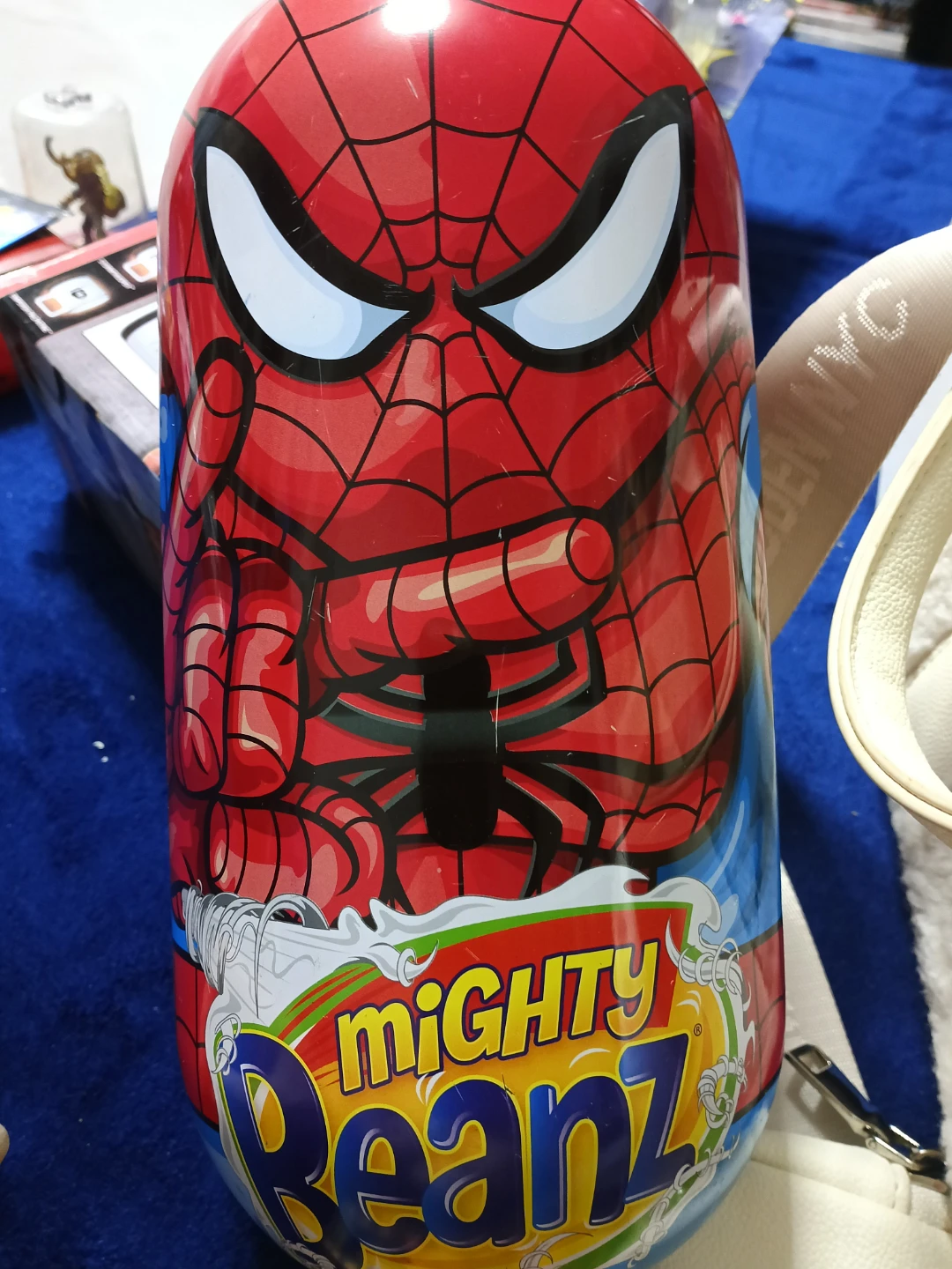 Mighty Beanz Marvel Collector's Tin with Figures
