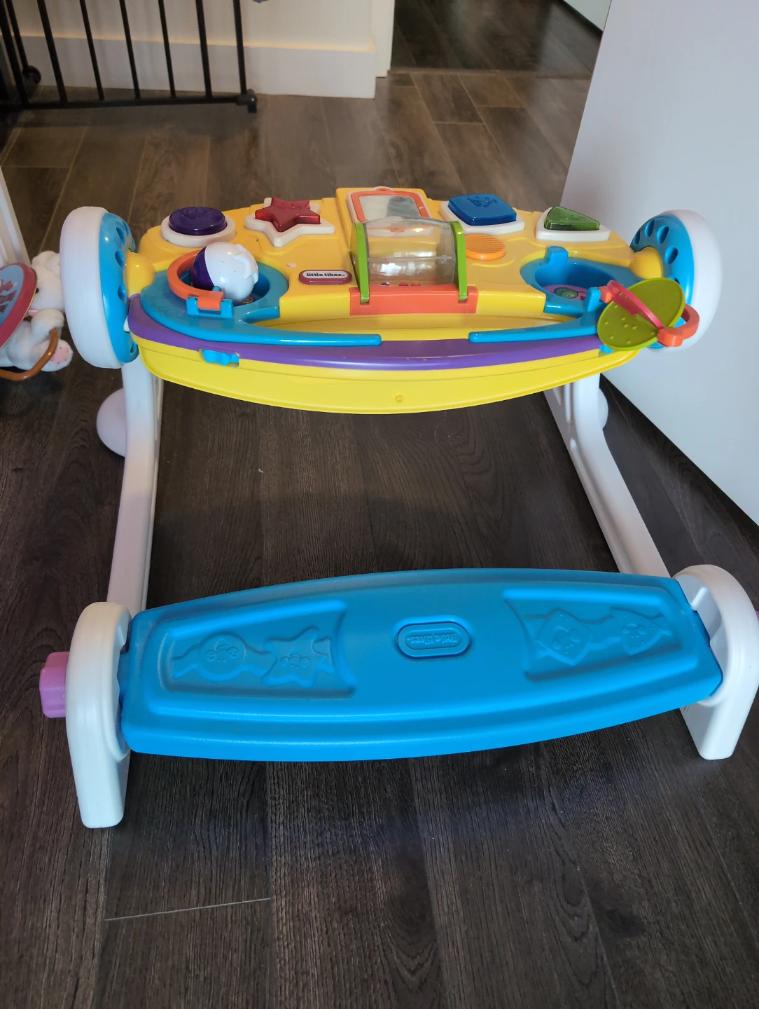 Little Tikes Discover 'n Grow Activity Table