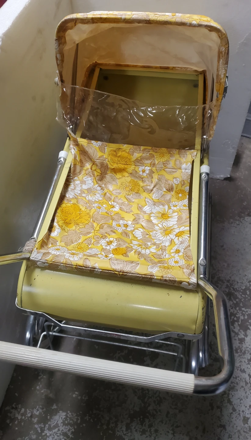 Vintage Yellow Floral Doll Pram Stroller - photo 3