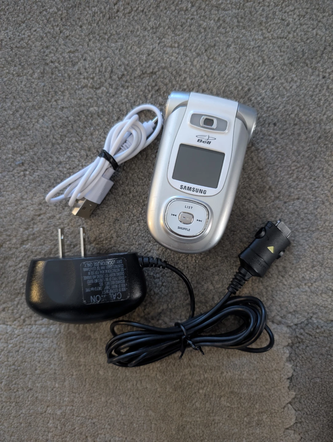 VGUC - Vintage Retro Classic Bell Samsung Flip Phone - photo 2