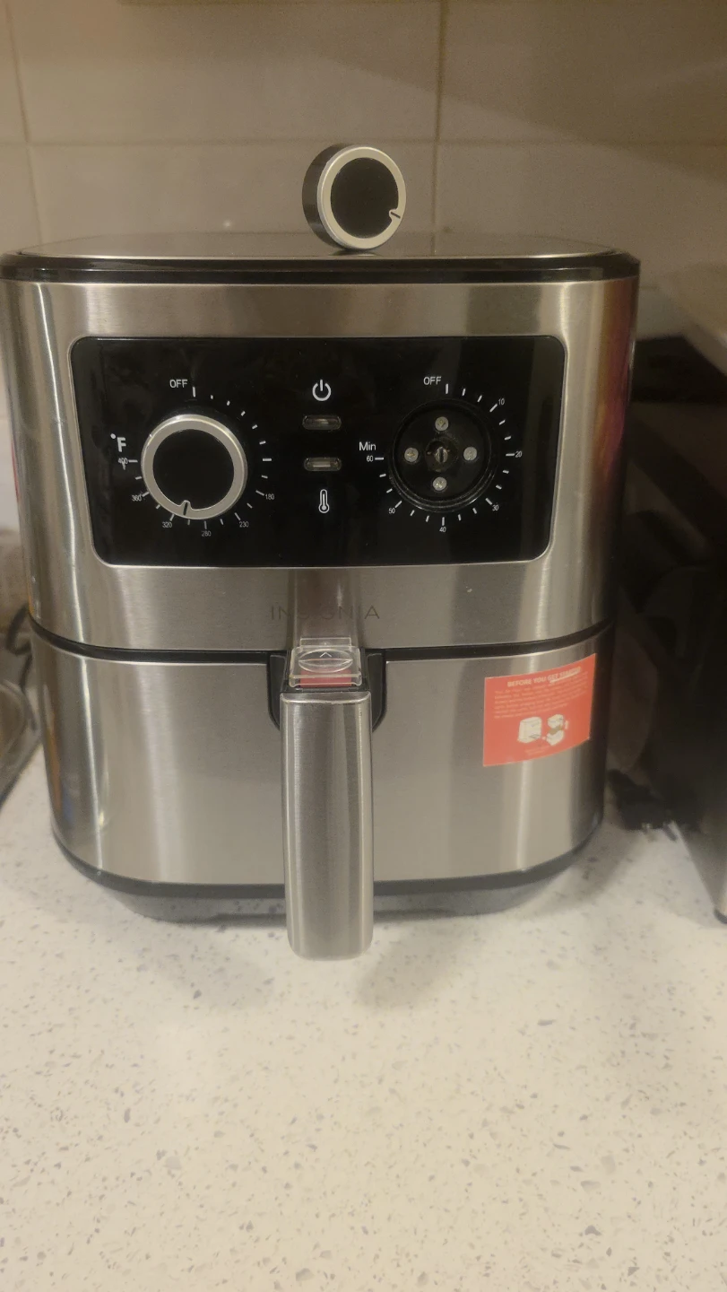 Insignia Air Fryer - photo 2