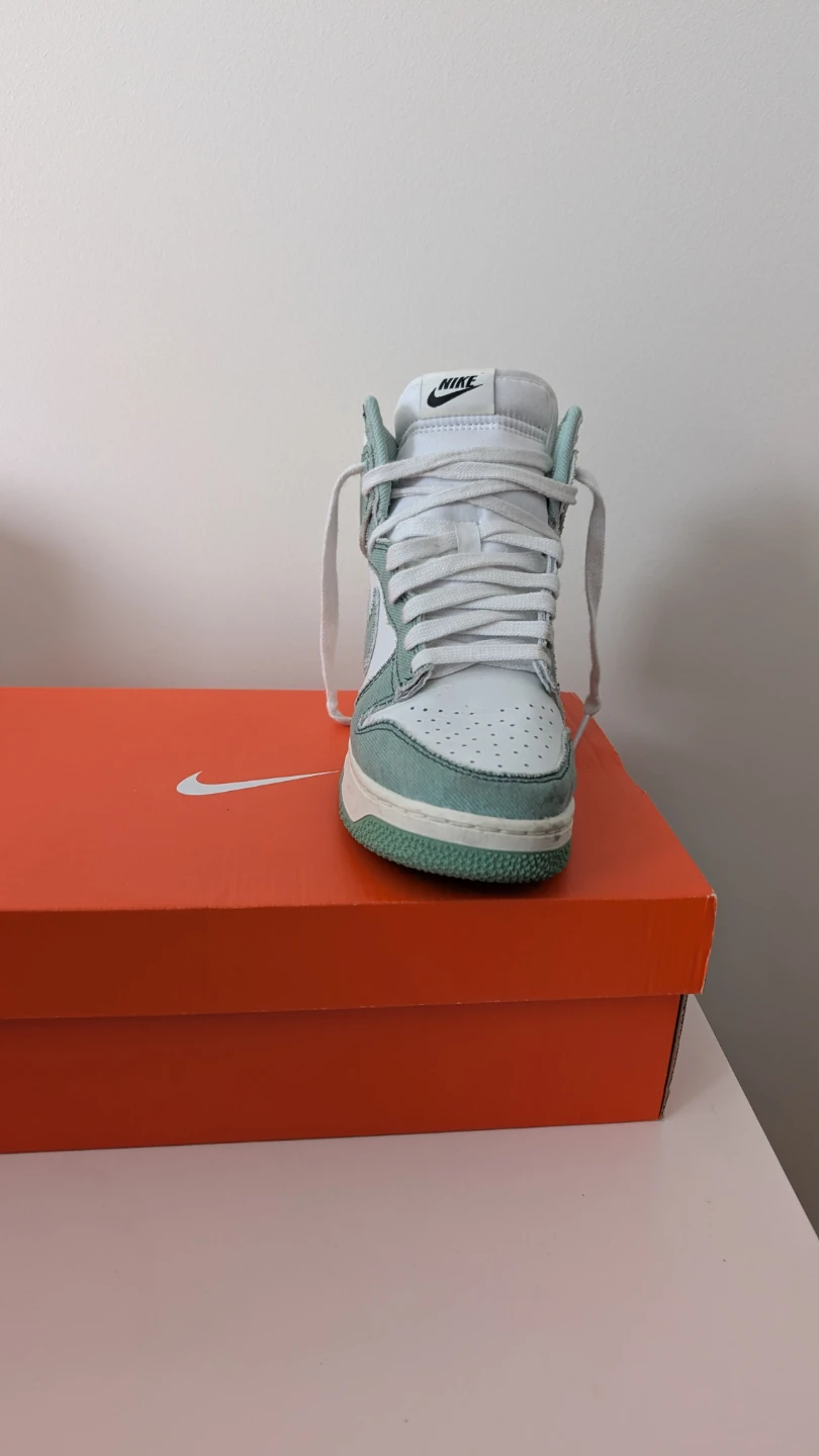 Nike Dunk High Sneakers - Size 8 - Mint Green & White - photo 3