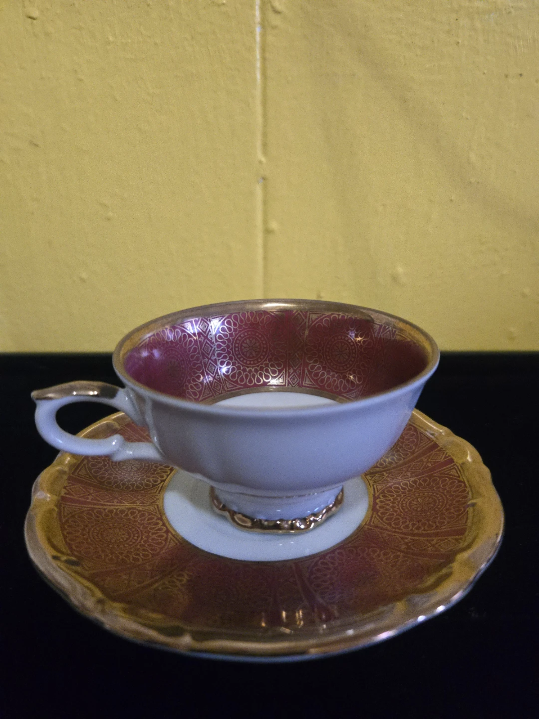 Vintage Teacup and Saucer Set - photo 5