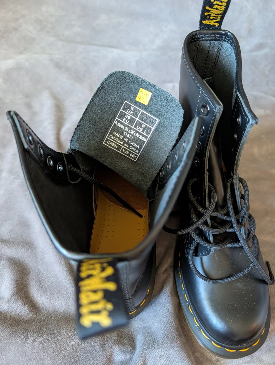 Dr. Martens Black Leather Boots Size 8 US, 39 EU - photo 5