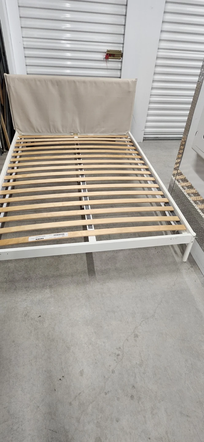 Ikea double size bed frame with slats - photo 2