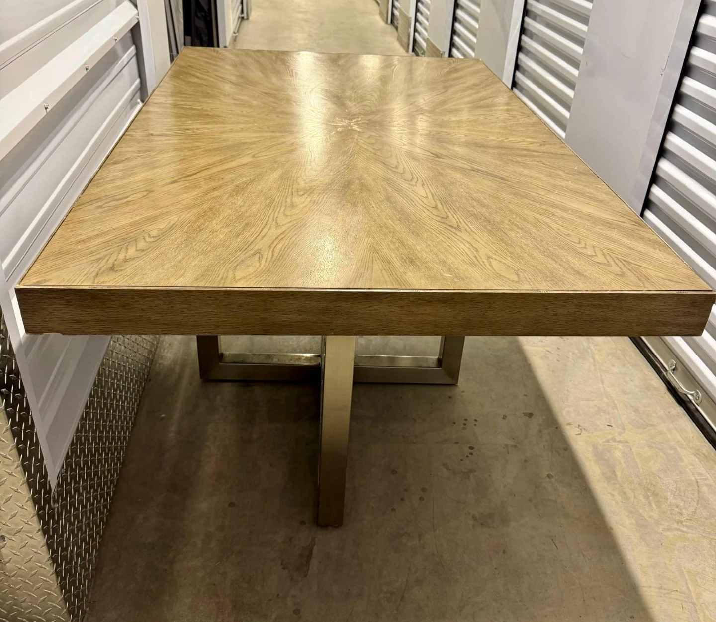 Raymour & Flanigan Wood and Metal 6 Seat Dining Table