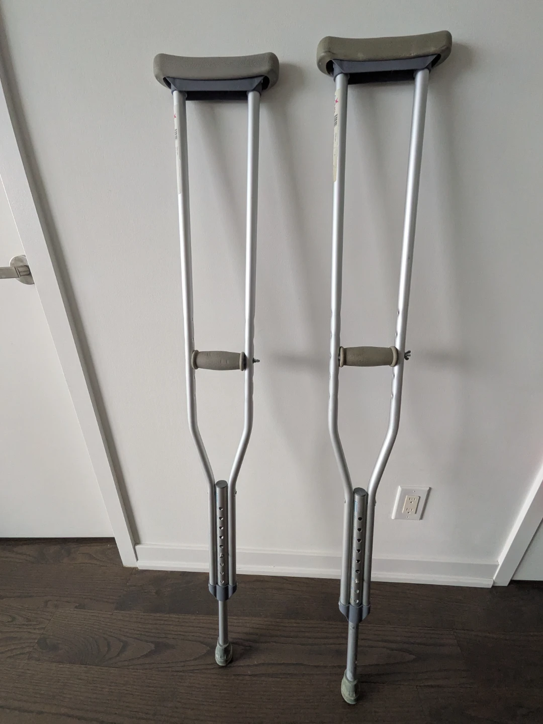 Nova Medical Crutches - Standard