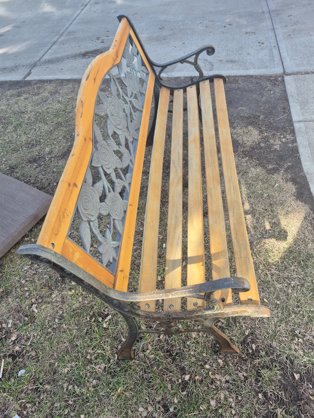 Wooden and Metal Garden Bench - photo 3