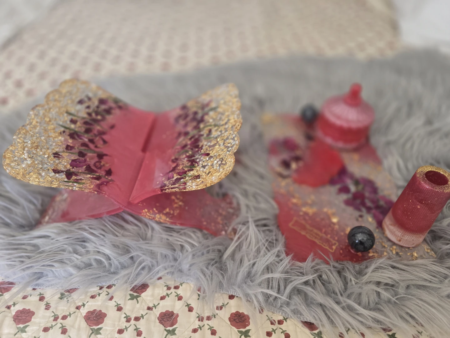 Handmade Resin Decor Set with Dried Flowers