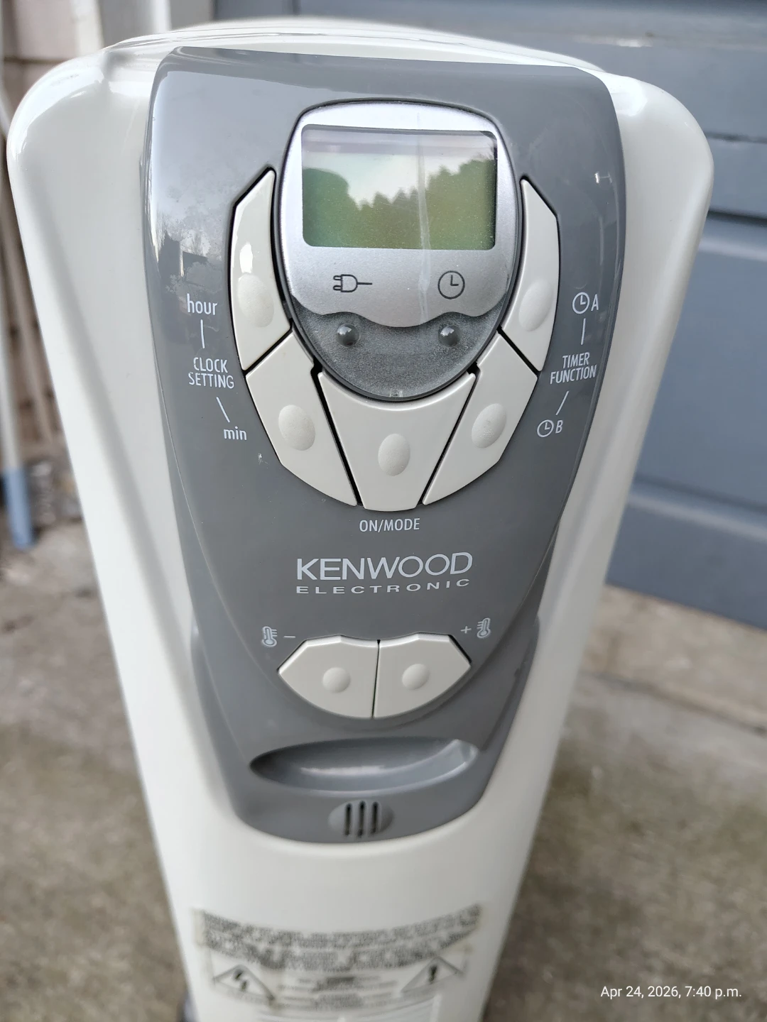 Kenwood Digital Oil Radiant Space Heater *like new* - photo 2