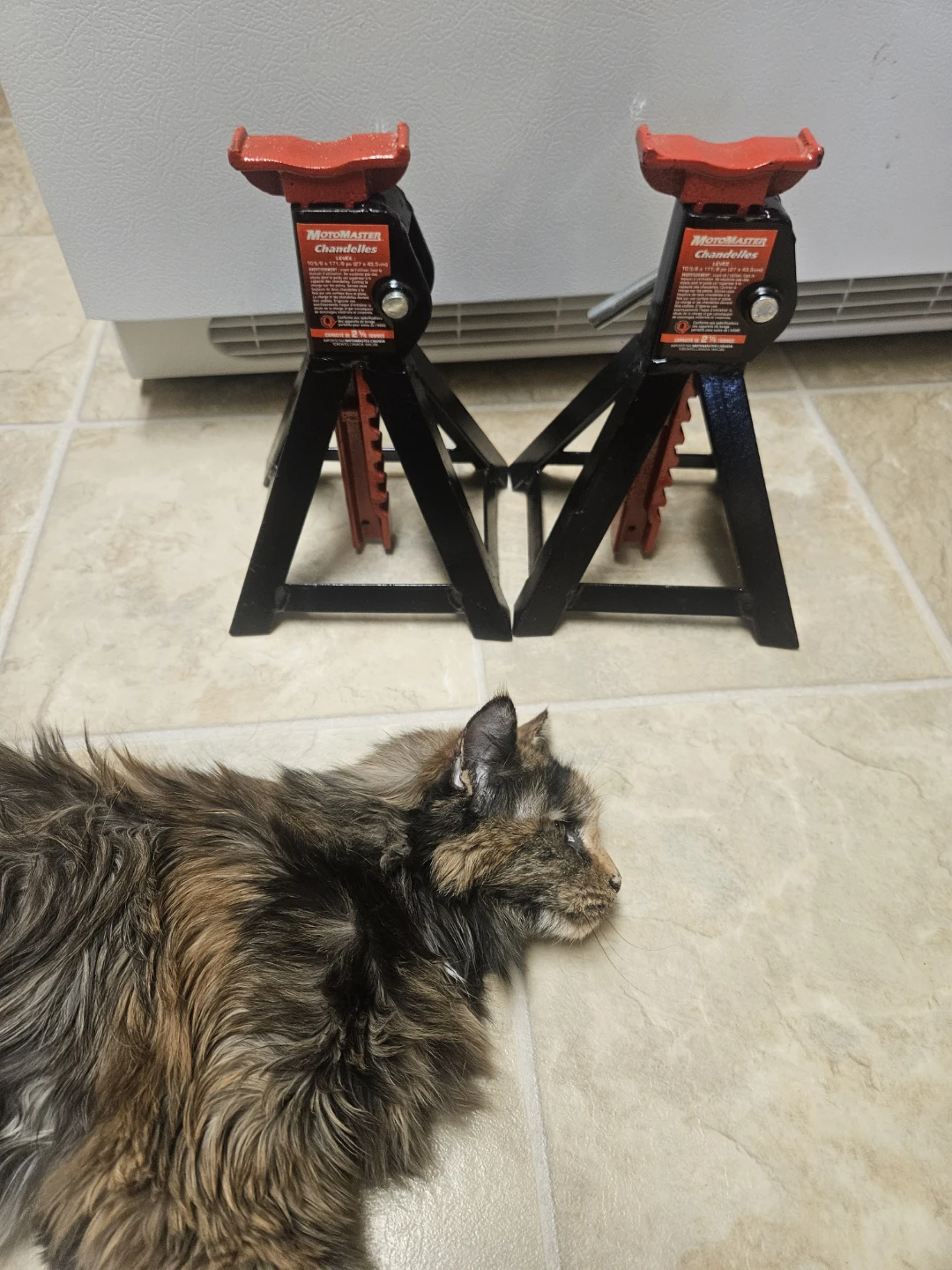 MotoMaster 2 Ton Axle Stands (Pair) - photo 2