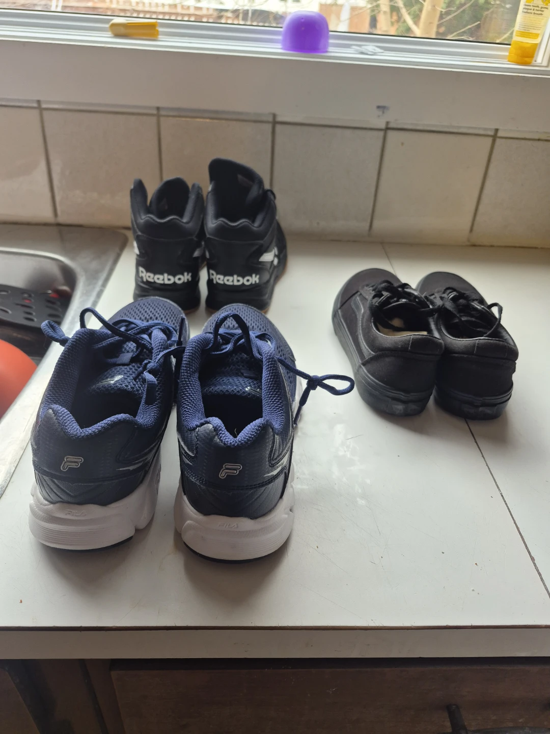 Kids shoes size 4Y - photo 5