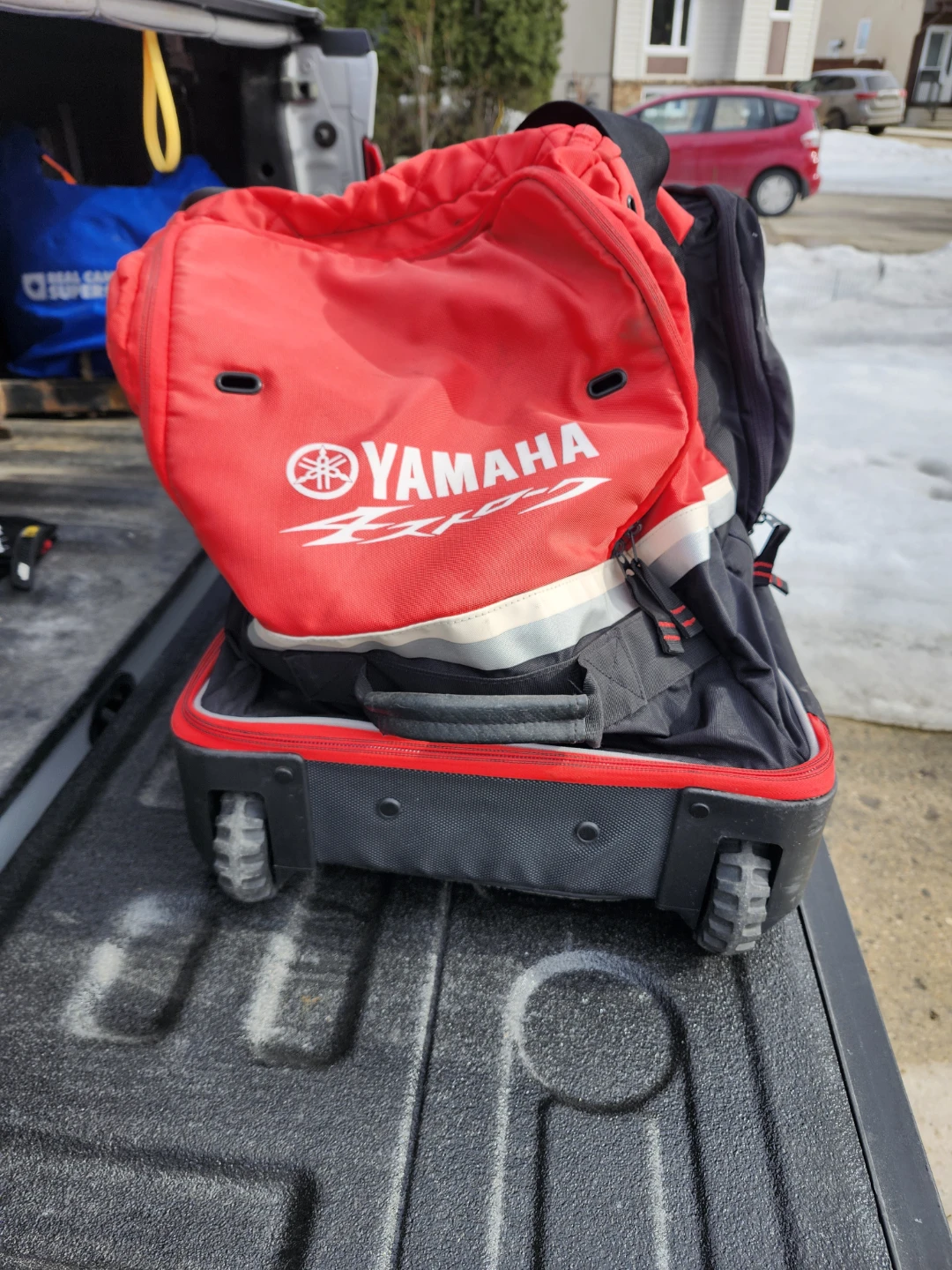 Yamaha Canada Wheeled Duffle Bag - photo 2