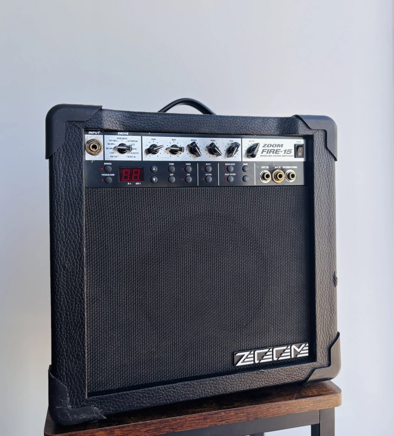 Bass Guitar Amplifier Zoom Fire-15
