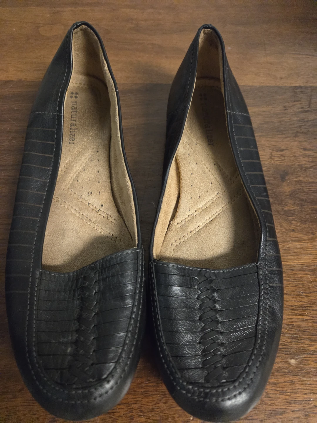 Naturalizer Black Loafers - Women's Size 7M