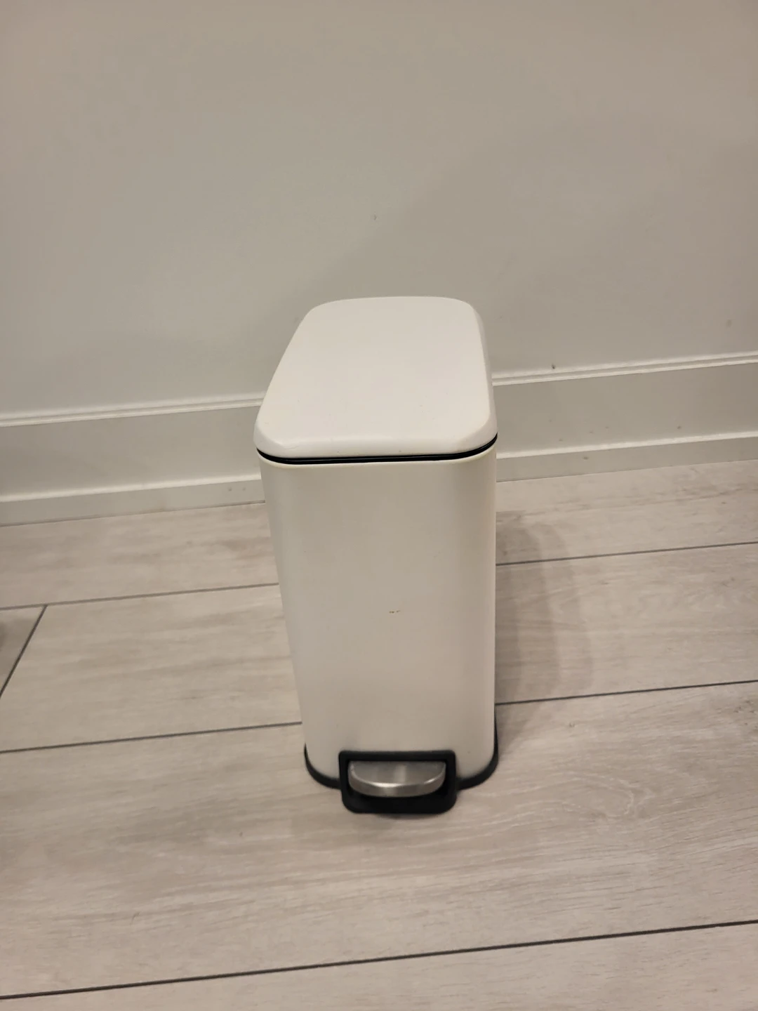 White Kitchen Step Bin