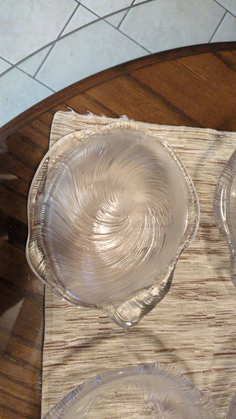 Set of 4 Clear Swirl Glass Dessert Bowls - photo 2