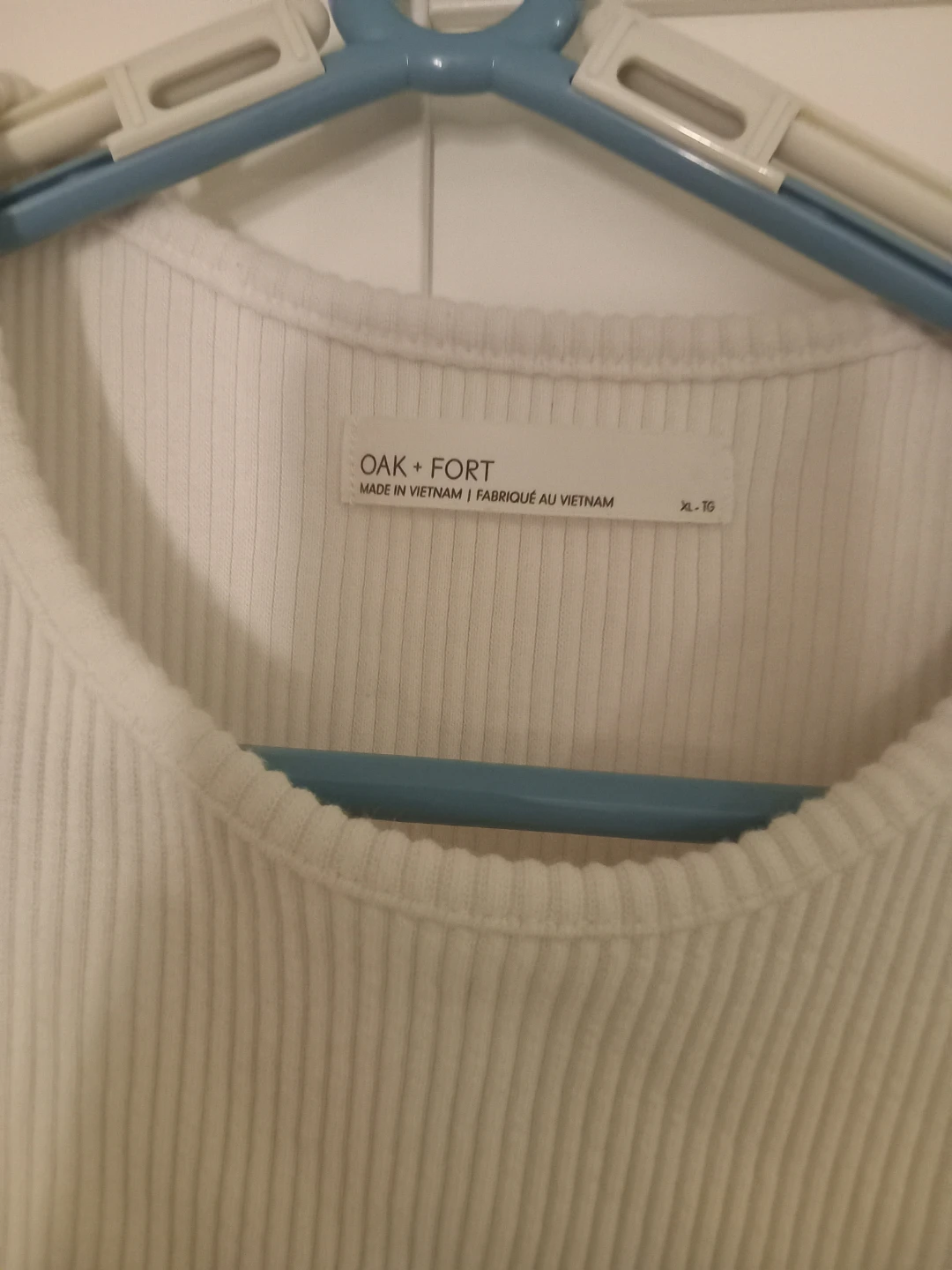 OAK + FORT White Ribbed Tank Top Size XL